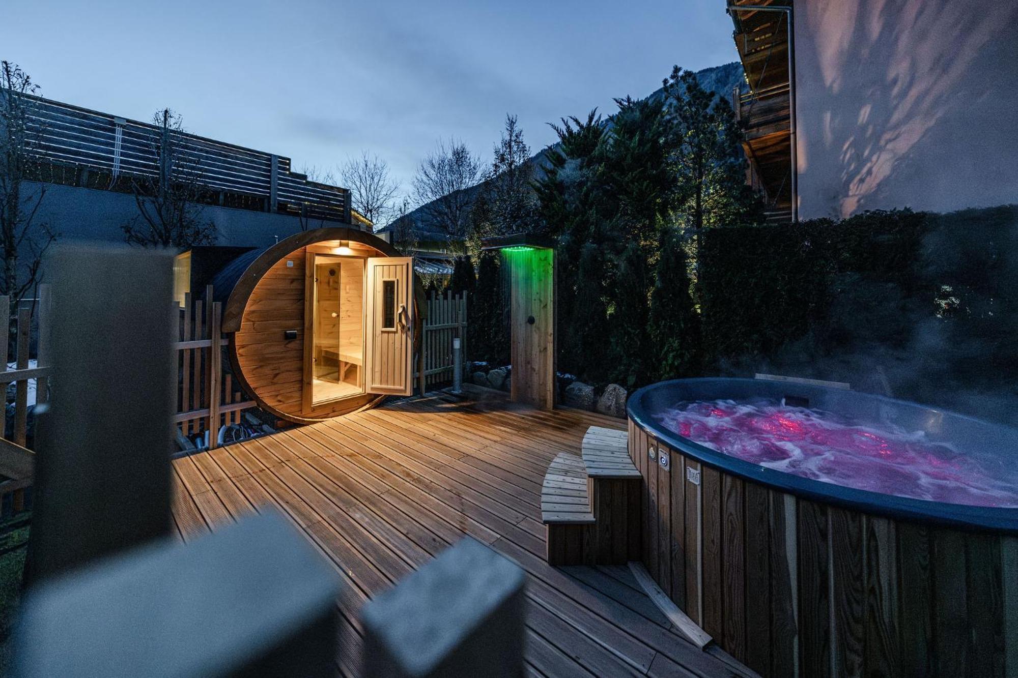 Hotel Garni Meledrio Dimaro Luaran gambar